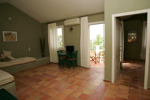 Aparthotel Mounda Beach Hotel
