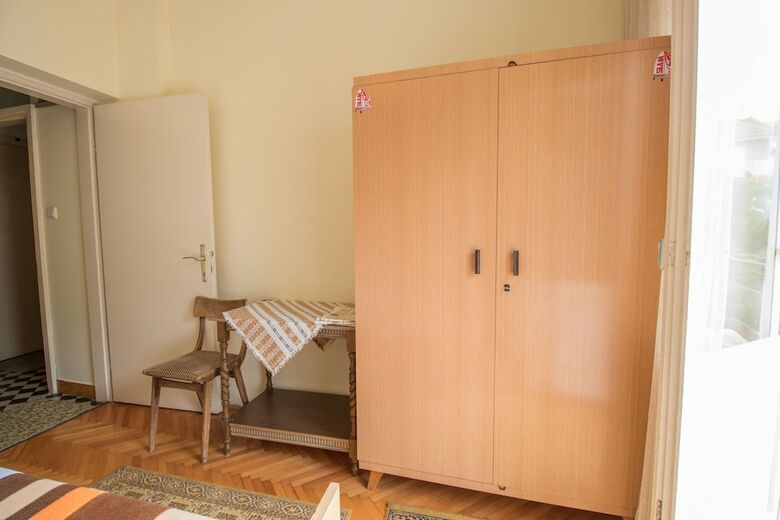 Hostal Rooms Marica