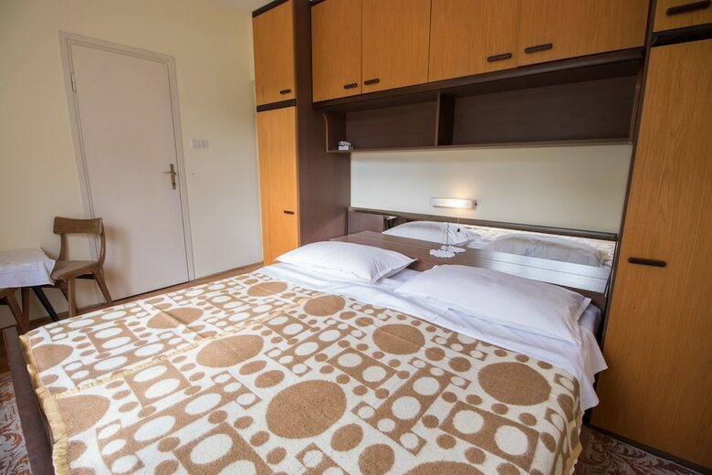 Hostal Rooms Marica