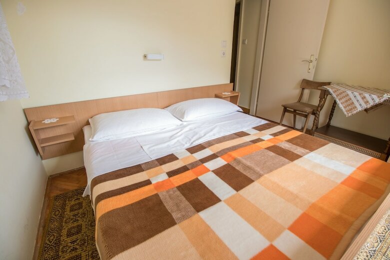 Hostal Rooms Marica