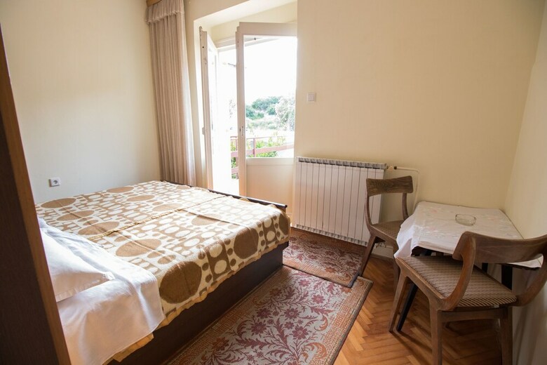Hostal Rooms Marica