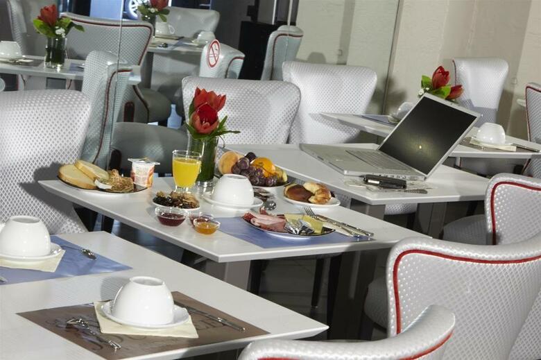 Hotel Kyriad Marseille Centre Paradis Prefecture