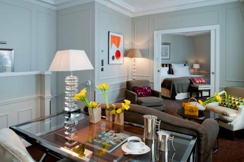 Hotel Le Burgundy Paris