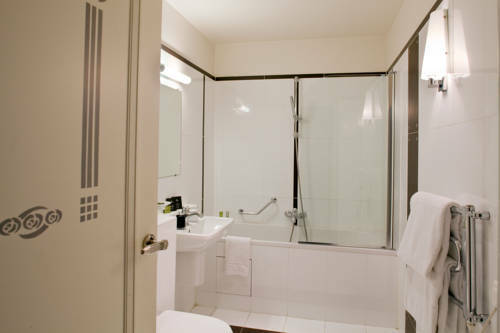 Hotel Eiffel Seine