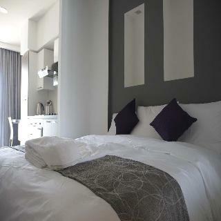 Pebbles Boutique Aparthotel