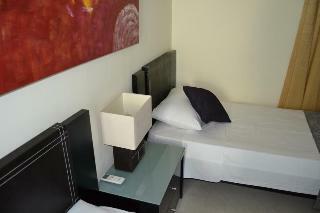 Pebbles Boutique Aparthotel