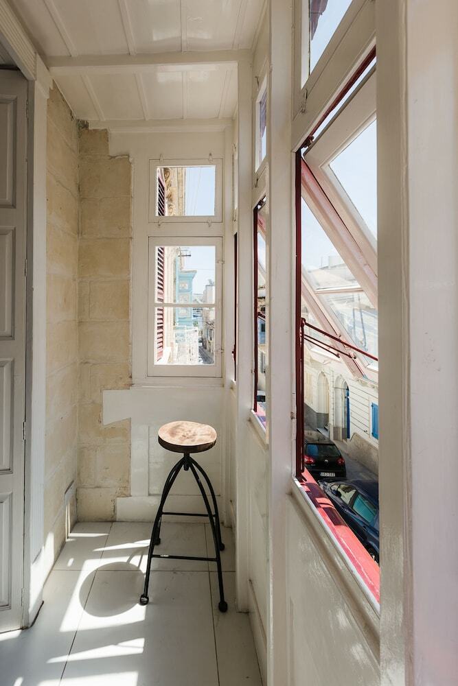 Two Pillows Boutique Hostel