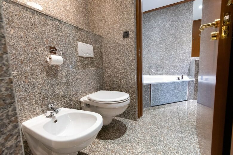 Hotel Goldstar Resort & Suites