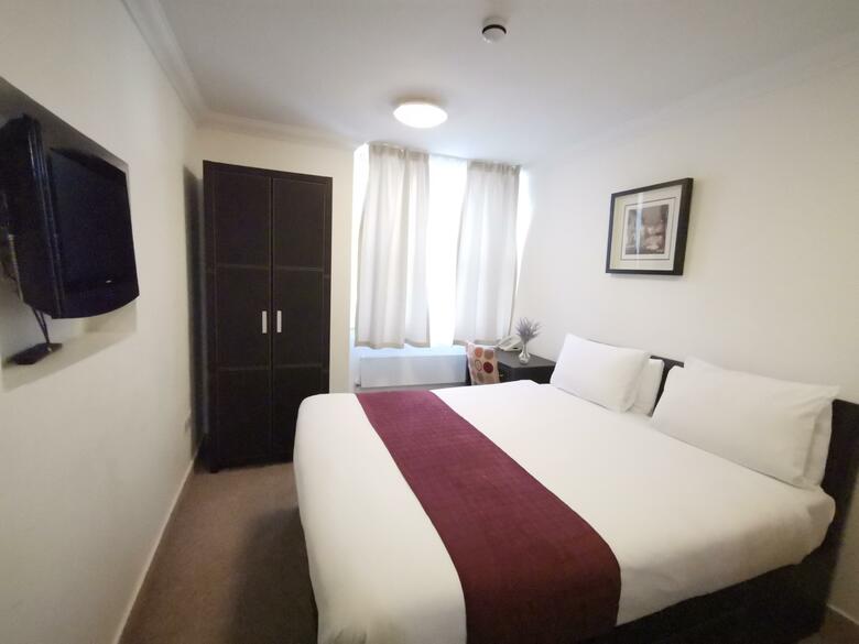 The Hyde Park Hotel