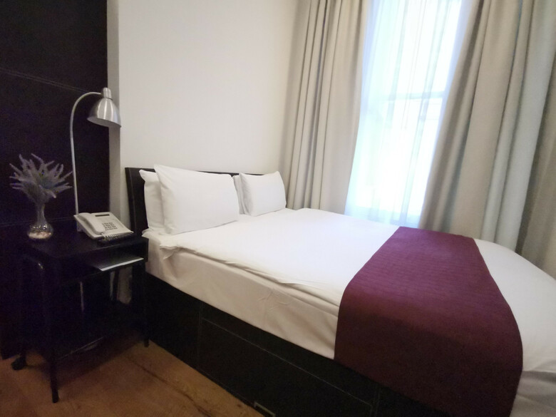 The Hyde Park Hotel