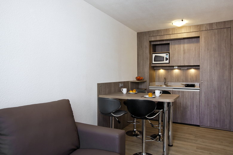 Hotel Apt Sejours Et Affaires Reims Residence Clair