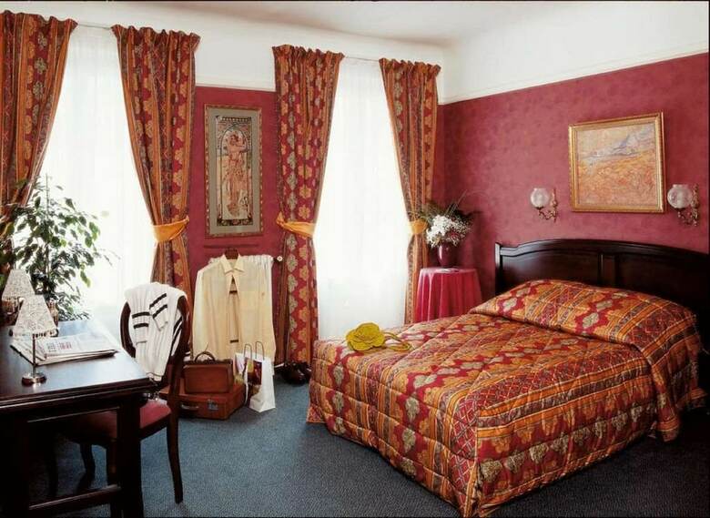 Hotel H�tel Artemisia Montmartre