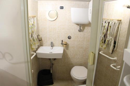 7 Five Apartment