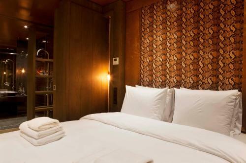 Hotel Manzo's Suites