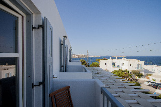 Adonis Hotel