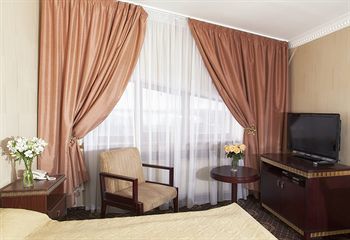 Sk Royal Kaluga Hotel