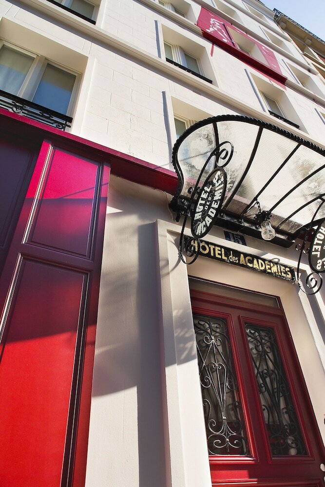 Hotel H�tel Des Academies Et Des Arts