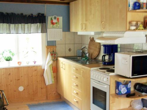 Two-bedroom Holiday Home In Laholm 2
