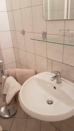 Hostal Rooms Zagon