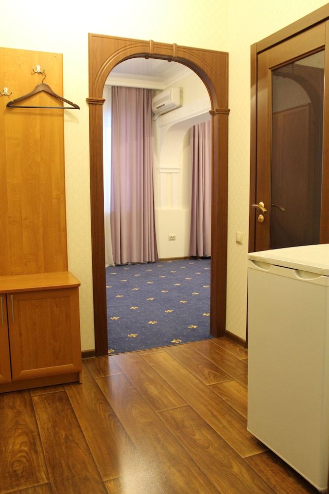 Zhuravli Park Hotel