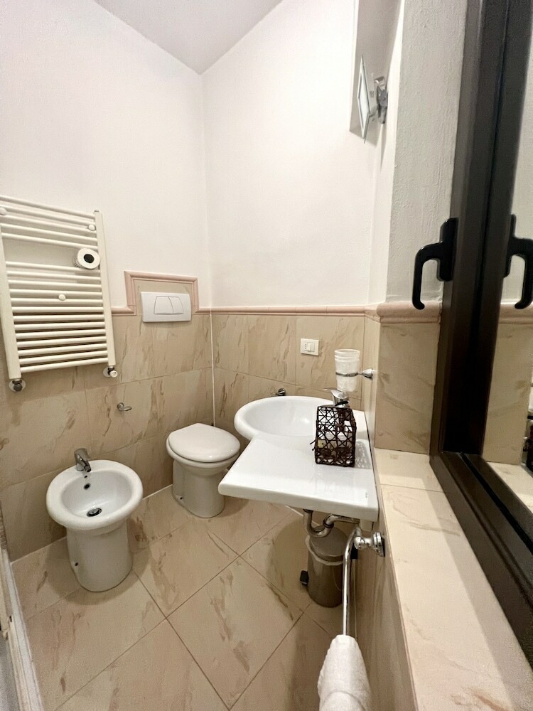 Hotel Joli