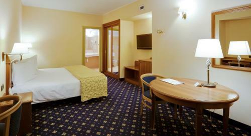 Hotel Ovest