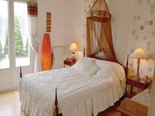 Three-bedroom Apartment 0 In Concarneau