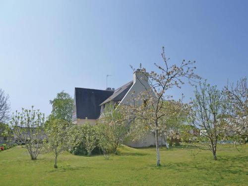 Three-bedroom Apartment 0 In Concarneau