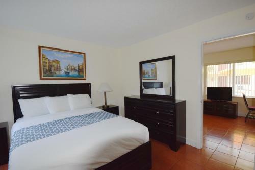 Hotel Surf Side Resort