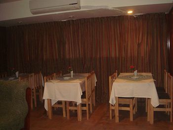 Albergue Milano Hotel