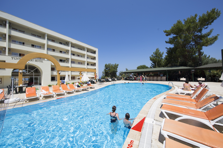 Tuntas Apart Hotel Kusadasi