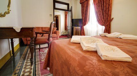 Hotel Portici