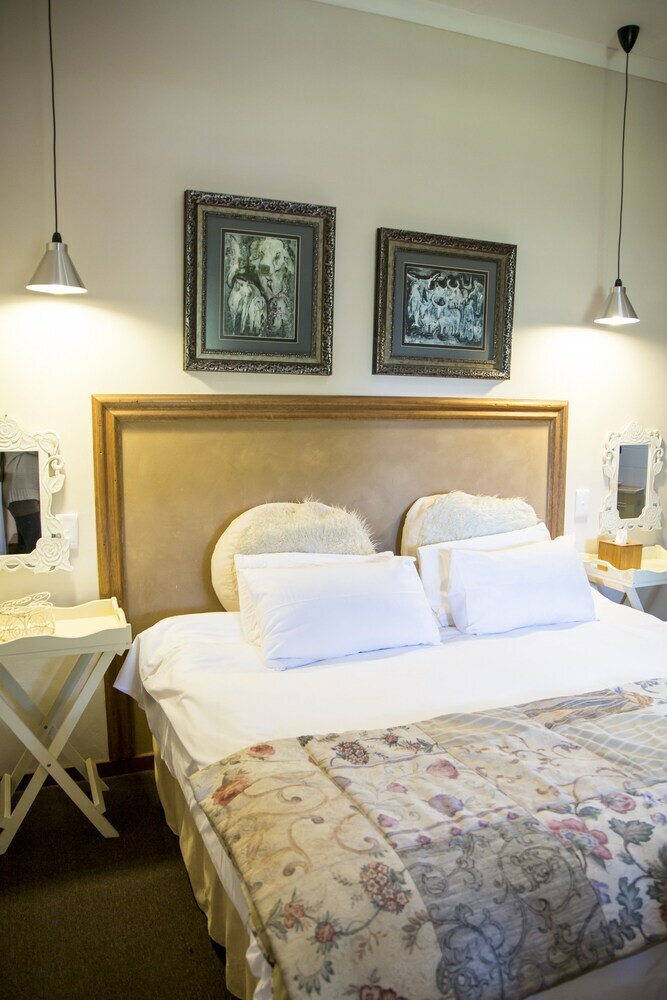Hostal Ons Dorpshuis Guesthouse