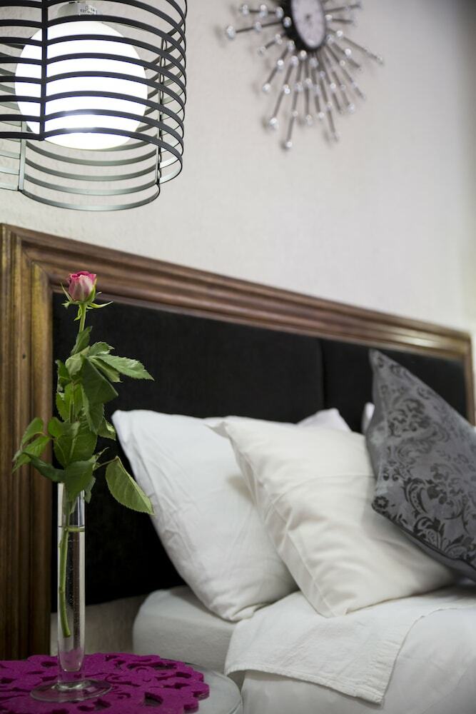 Hostal Ons Dorpshuis Guesthouse