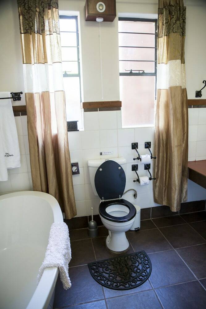 Hostal Ons Dorpshuis Guesthouse