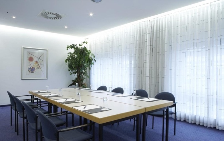 Intercityhotel Hamburg-altona