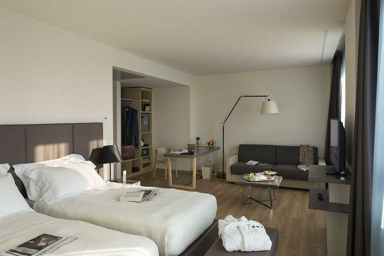 Hotel UNA Century