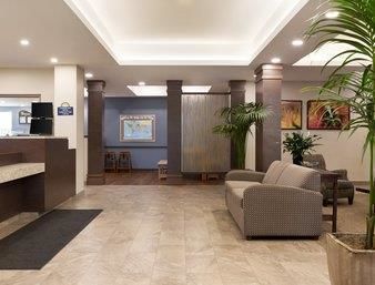 Hotel Days Inn And Suites Lindsay
