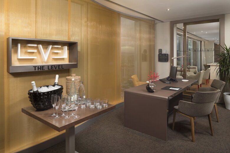Hotel Meli� Barcelona Sky
