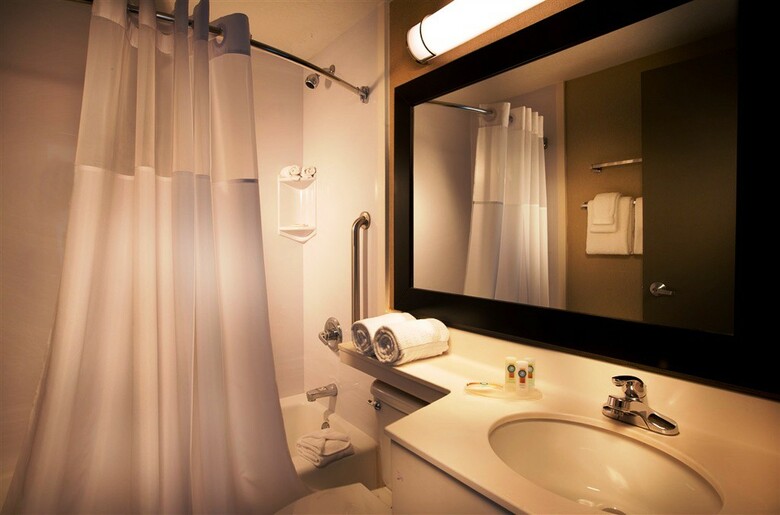 Hudson River Hotel