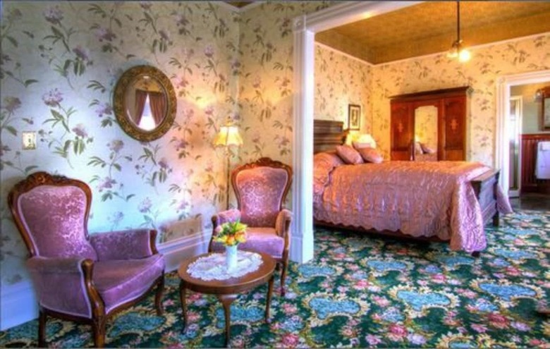Bed & Breakfast Gingerbread Mansion Inn