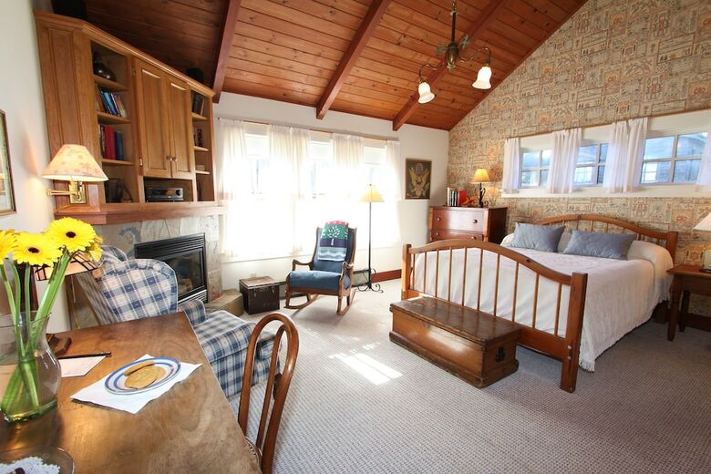 Bed & Breakfast Joshua Grindle Inn