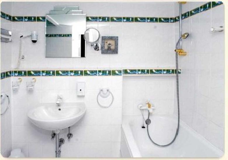 Hotel - Pension Savoy