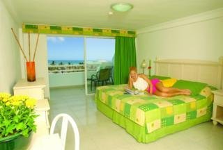 Hotel Isla Caribe Beach Resort