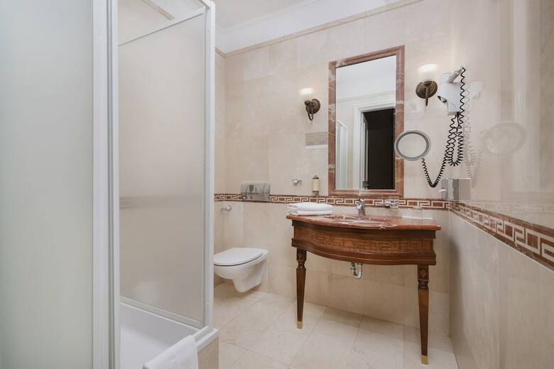 Ibb Grand Hotel Lublinianka