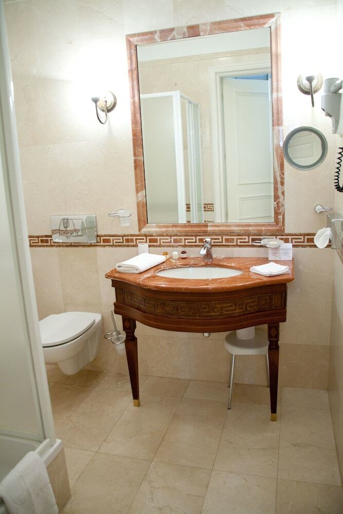 Ibb Grand Hotel Lublinianka