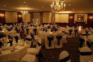 Clarion Hotel At Century House