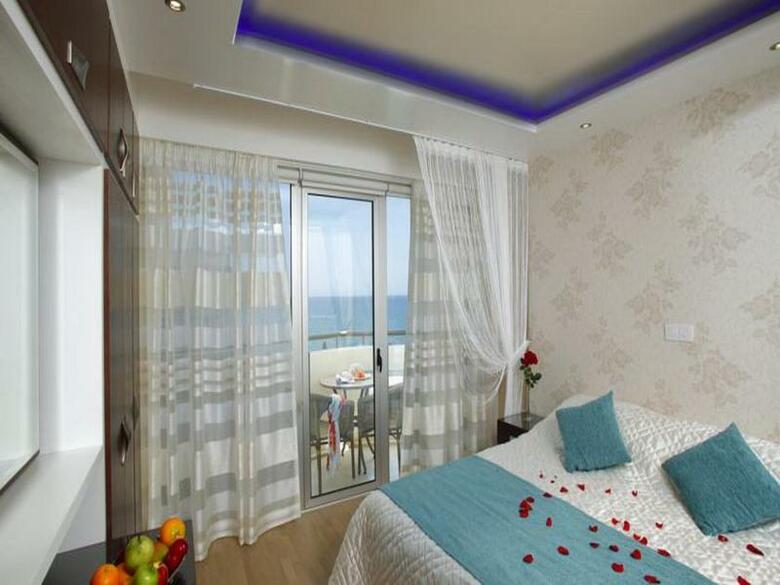Hotel Lordos Beach