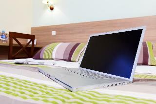 Hotel De La Baie(.)