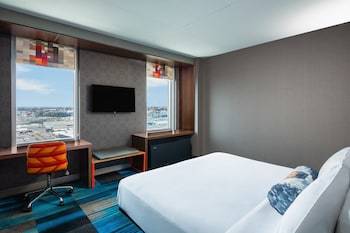 Hotel Aloft Boston Seaport